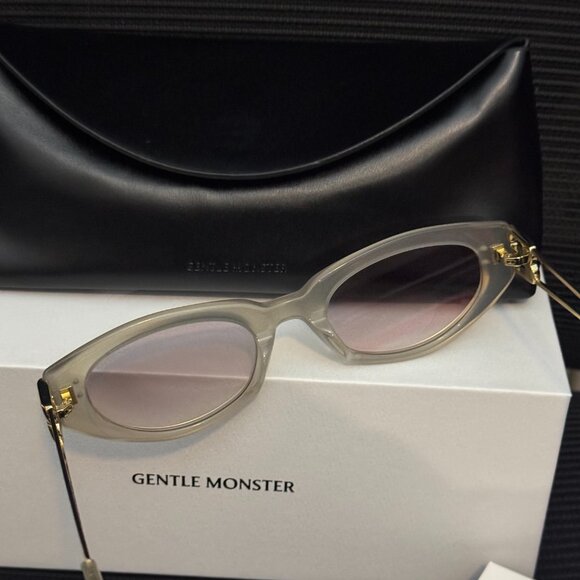Gentle Monster Translucent Oval Sunglasses Gold Logo Chic Luxe main image 7